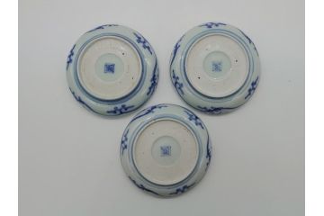 江戸期　古伊万里　染付　二重角福　蛸唐草　3.5寸皿　約10.5　爽やかな藍色の蛸唐草文様が魅力の小皿3枚セット(三寸五分、渦福、和食器、和皿)(R-061754)