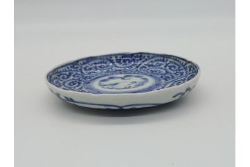 江戸期　古伊万里　染付　蛸唐草　松竹梅　4寸皿　約12.5　伊万里焼の伝統美が詰まった小皿3枚セット(四寸、渦福、和食器、和皿)(R-061756)