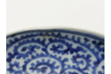 江戸期　古伊万里　染付　蛸唐草　松竹梅　4寸皿　約12.5　伊万里焼の伝統美が詰まった小皿3枚セット(四寸、渦福、和食器、和皿)(R-061756)