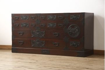 中古　美品　仙台民芸箪笥(仙台箪笥)　漆塗り　黒々した牡丹金具が目を引く整理箪笥(衣装たんす、和タンス、引き出し、サイドチェスト)(R-061758)