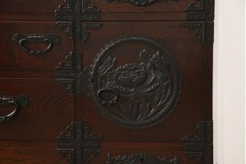 中古　美品　仙台民芸箪笥(仙台箪笥)　漆塗り　黒々した牡丹金具が目を引く整理箪笥(衣装たんす、和タンス、引き出し、サイドチェスト)(R-061758)