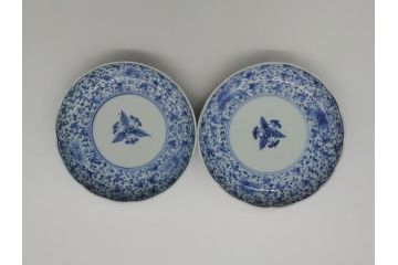 江戸期　古伊万里　染付　二重角福　花唐草　4.5寸皿　約13.5cm　伊万里焼の伝統美が詰まった小皿2枚セット(四寸五分、和皿、渦福、和食器)(R-061775)