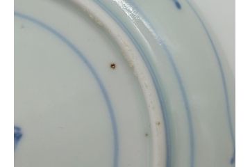 江戸期　古伊万里　染付　二重角福　花唐草　4.5寸皿　約13.5cm　伊万里焼の伝統美が詰まった小皿2枚セット(四寸五分、和皿、渦福、和食器)(R-061775)