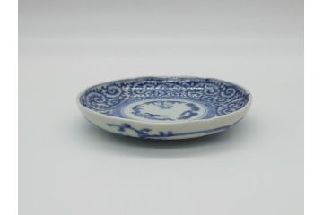 江戸期　古伊万里　染付　蛸唐草　松竹梅　4寸皿　約12.5cm　伊万里焼の伝統美が詰まった小皿2枚セット(四寸、和皿、渦福、和食器)(R-061780)