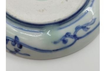 江戸期　古伊万里　染付　蛸唐草　松竹梅　4寸皿　約12.5cm　伊万里焼の伝統美が詰まった小皿2枚セット(四寸、和皿、渦福、和食器)(R-061780)
