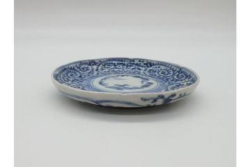 江戸期　古伊万里　染付　蛸唐草　松竹梅　4寸皿　約12.5cm　伊万里焼の伝統美が詰まった小皿2枚セット(四寸、和皿、渦福、和食器)(R-061781)