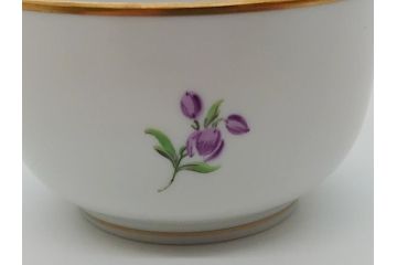 ドイツ　マイセン　Meissen　ベーシックフラワー　三つ花　優雅で華やかなシュガーポット(蓋物、西洋陶磁器)(R-061784)