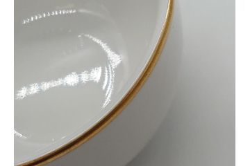ドイツ　マイセン　Meissen　ベーシックフラワー　三つ花　優雅で華やかなシュガーポット(蓋物、西洋陶磁器)(R-061784)
