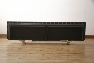 中古　アンティーク調　落ち着いた大人の雰囲気漂うキャビネット(シェルフ、飾り棚、陳列棚、収納棚、本棚)(R-061789)