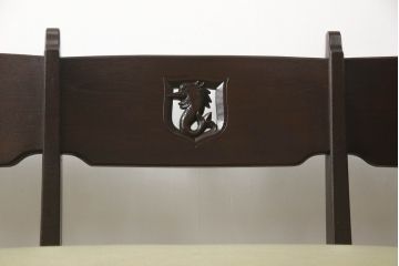中古　美品　神戸洋家具　永田良介商店　タツ型の彫刻が存在感を放つ3人掛けソファ(三人掛け、3P)(R-061790)