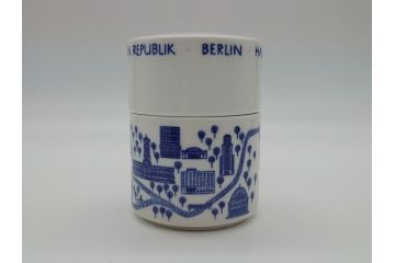 1960年代　レア　ドイツ　マイセン　Meissen　円形　蓋付き　ベルリンの街並みが描かれた小物入れ(筒型、蓋物、西洋陶磁器、BERLIN、HAUPTSTADT DER DEUTSCHEN DEMOKRATISCHEN REPUBLIK)(R-061793)