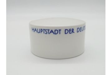 1960年代　レア　ドイツ　マイセン　Meissen　円形　蓋付き　ベルリンの街並みが描かれた小物入れ(筒型、蓋物、西洋陶磁器、BERLIN、HAUPTSTADT DER DEUTSCHEN DEMOKRATISCHEN REPUBLIK)(R-061793)
