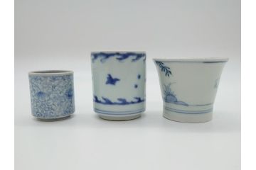 江戸期　古伊万里　染付　伊万里焼の魅力を感じる個性豊かな絵柄の湯呑み3点セット(和食器)(R-061794)