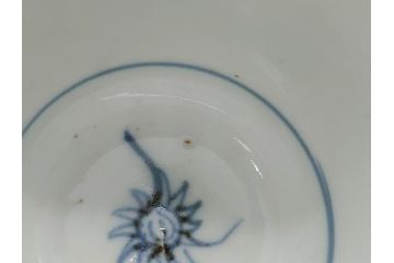 江戸期　古伊万里　染付　伊万里焼の魅力を感じる個性豊かな絵柄の湯呑み3点セット(和食器)(R-061794)