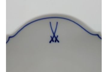 ドイツ　マイセン　Meissen　双剣　シンプルで趣のあるティーカップ&ソーサー(西洋陶磁器、C&S)(R-061796)