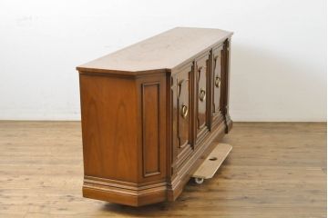 中古　DREXEL HERITAGE(ドレクセルヘリテイジ)　FRANCESCA(フランチェスカ)　マホガニー　クラシカルな佇まいが美しいサイドボード(クレデンザ、クリデンザ、収納棚、戸棚、サイドキャビネット)(R-061802)