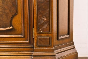 中古　DREXEL HERITAGE(ドレクセルヘリテイジ)　FRANCESCA(フランチェスカ)　マホガニー　クラシカルな佇まいが美しいサイドボード(クレデンザ、クリデンザ、収納棚、戸棚、サイドキャビネット)(R-061802)