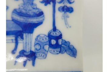江戸期　古伊万里　染付　四面絵変わり　洗練された佇まいの角形香炉(仏具)(R-061807)