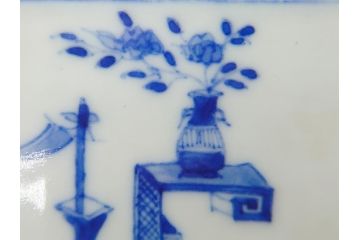 江戸期　古伊万里　染付　四面絵変わり　洗練された佇まいの角形香炉(仏具)(R-061807)