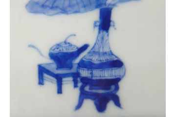 江戸期　古伊万里　染付　四面絵変わり　洗練された佇まいの角形香炉(仏具)(R-061807)