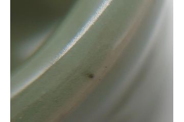 青磁　鳳凰文　威厳のある鳳凰の透かしが魅力の三つ脚香炉(中国?、銀火屋?、三つ足、仏具)(R-061811)