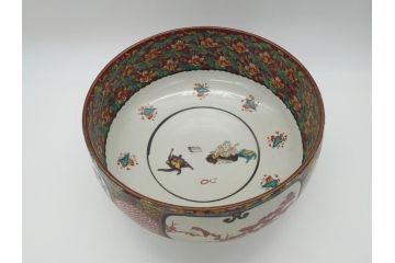 希少　上手物　江戸〜明治　九谷焼　二重角福　色絵　花鳥図　彩り鮮やかな絵付けに惹かれる9寸深鉢(松、梅、鳥、狸、人物、和食器)(R-061812)