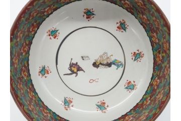 希少　上手物　江戸〜明治　九谷焼　二重角福　色絵　花鳥図　彩り鮮やかな絵付けに惹かれる9寸深鉢(松、梅、鳥、狸、人物、和食器)(R-061812)