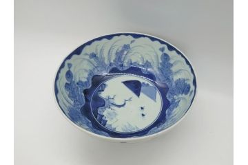 江戸期　古伊万里　大明年製　染付　山水図　9.2寸皿　約28cm　繊細な絵付けが美しい深鉢(九寸二分、和皿、深皿、和食器)(R-061818)