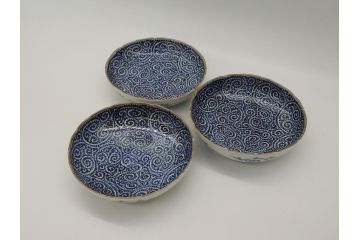 江戸期　古伊万里　宣徳年製　染付　変形　蛸唐草文　5寸皿　約15cm　総蛸唐草の絵付けに魅了される皿3枚セット(五寸、和皿、なます皿、和食器)(R-061819)