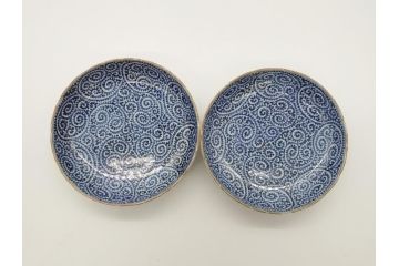 江戸期　古伊万里　宣徳年製　染付　変形　蛸唐草文　5寸皿　約15cm　総蛸唐草の絵付けに魅了される皿2枚セット(五寸、和皿、なます皿、和食器)(R-061821)