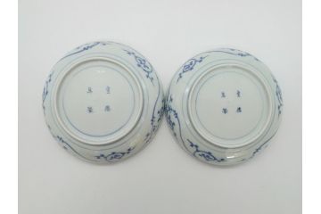 江戸期　古伊万里　宣徳年製　染付　変形　蛸唐草文　5寸皿　約15cm　総蛸唐草の絵付けに魅了される皿2枚セット(五寸、和皿、なます皿、和食器)(R-061821)