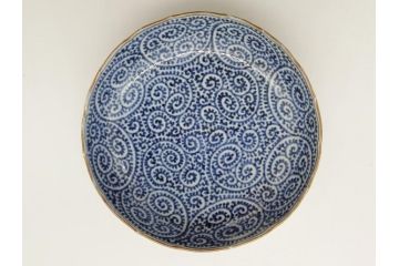 江戸期　古伊万里　宣徳年製　染付　変形　蛸唐草文　5寸皿　約15cm　総蛸唐草の絵付けに魅了される皿2枚セット(五寸、和皿、なます皿、和食器)(R-061821)