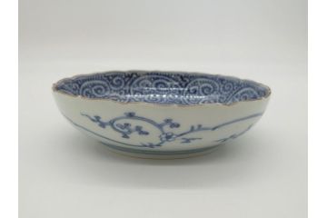 江戸期　古伊万里　宣徳年製　染付　変形　蛸唐草文　5寸皿　約15cm　総蛸唐草の絵付けに魅了される皿2枚セット(五寸、和皿、なます皿、和食器)(R-061821)