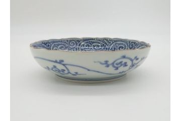 江戸期　古伊万里　宣徳年製　染付　変形　蛸唐草文　5寸皿　約15cm　総蛸唐草の絵付けに魅了される皿2枚セット(五寸、和皿、なます皿、和食器)(R-061821)