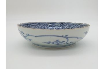 江戸期　古伊万里　宣徳年製　染付　変形　蛸唐草文　5寸皿　約15cm　総蛸唐草の絵付けに魅了される皿2枚セット(五寸、和皿、なます皿、和食器)(R-061821)