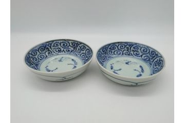 江戸期　古伊万里　染付　蛸唐草文　5寸皿　約15cm　伊万里焼の伝統美が詰まった皿2枚セット(五寸、和皿、小皿、小鉢、和食器)(R-061822)