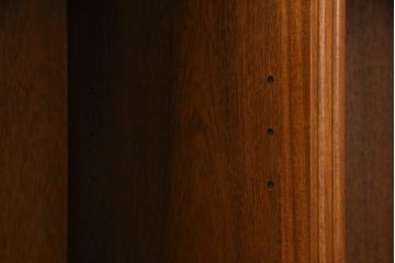 中古　激レア　希少　DREXEL HERITAGE(ドレクセルヘリテイジ)　FRANCESCA(フランチェスカ)シリーズ　滑らかな曲線と美しい杢目に目を奪われるバーカウンターキャビネット(カウンターテーブル、サイドボード、サイドキャビネット、収納棚)(R-061826)