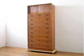 中古　漆塗り　浮造り　屋久杉の杢目が楽しめる上品な佇まいの整理箪笥(整理たんす、衣装箪笥、和たんす、和箪笥、引き出し、チェスト)(R-061827)