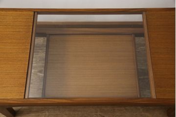 北欧ビンテージ　チーク材　Lloyd’s Antiques(ロイズ・アンティークス)取り扱い　G-PLAN(ジープラン)　ガラストップが格好良いローテーブル(リビングテーブル、センターテーブル、コーヒーテーブル、ヴィンテージ)(R-061828)