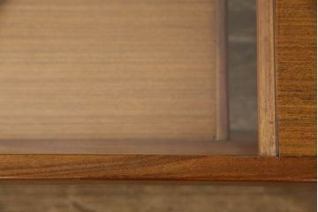 北欧ビンテージ　チーク材　Lloyd’s Antiques(ロイズ・アンティークス)取り扱い　G-PLAN(ジープラン)　ガラストップが格好良いローテーブル(リビングテーブル、センターテーブル、コーヒーテーブル、ヴィンテージ)(R-061828)