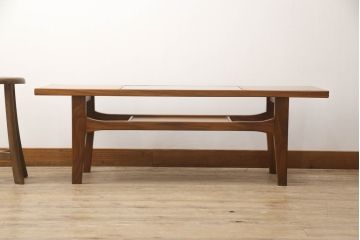北欧ビンテージ　チーク材　Lloyd’s Antiques(ロイズ・アンティークス)取り扱い　G-PLAN(ジープラン)　ガラストップが格好良いローテーブル(リビングテーブル、センターテーブル、コーヒーテーブル、ヴィンテージ)(R-061828)