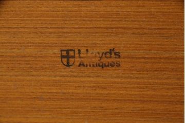 北欧ビンテージ　チーク材　Lloyd’s Antiques(ロイズ・アンティークス)取り扱い　G-PLAN(ジープラン)　ガラストップが格好良いローテーブル(リビングテーブル、センターテーブル、コーヒーテーブル、ヴィンテージ)(R-061828)