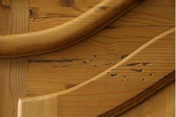 イギリスビンテージ　優しい木の温もりが感じられるパイン材製のワードローブ　(R-061832)