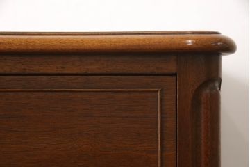中古　DREXEL HERITAGE(ドレクセルヘリテイジ)　Touraine(ツーレイン)　エレガントな雰囲気が魅力的なチェスト(サイドボード、引き出し)(定価約49万円)(R-061833)