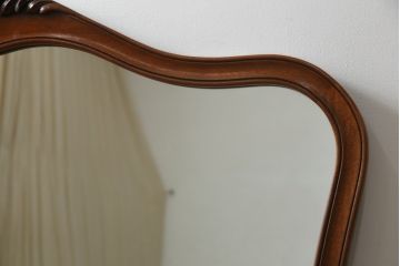 中古　DREXEL HERITAGE(ドレクセルヘリテイジ)　Touraine(ツーレイン)　マホガニー材　凝ったつくりのウォールミラー(壁掛け鏡)(R-061838)