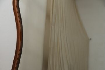 中古　DREXEL HERITAGE(ドレクセルヘリテイジ)　Touraine(ツーレイン)　マホガニー材　凝ったつくりのウォールミラー(壁掛け鏡)(R-061838)
