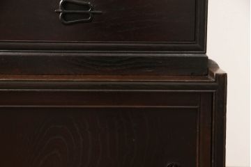 和製アンティーク　三方栗材　和モダンテイストのお部屋づくりに取り入れたい二段重ね茶箪笥(茶棚、収納棚、戸棚、食器棚、キャビネット)(R-061841)