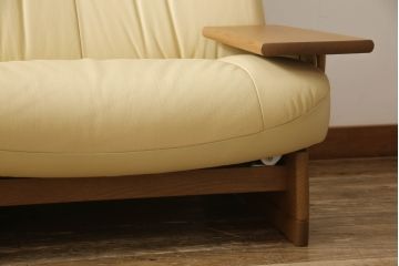 中古　美品　カリモク家具(karimoku)　チターノ(chitano)　くつろぎの空間に取り入れたいリクライニング2人掛けソファ(二人掛け、2P)(R-061849)