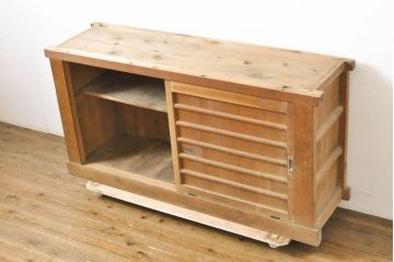 和製アンティーク　希少サイズ　大正昭和初期　京都産　檜(ヒノキ)材　欅(ケヤキ)材　職人が細部まで凝って製作した上質な五尺水屋箪笥サイドボード(食器棚、収納棚、飾り棚、時代箪笥、キャビネット)(R-061853)