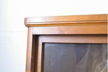 和製アンティーク　昭和初期　小振りなサイズが嬉しい!レトロな収納棚(食器棚、飾り棚、引き出し、キャビネット、ガラス戸棚)(R-061854)